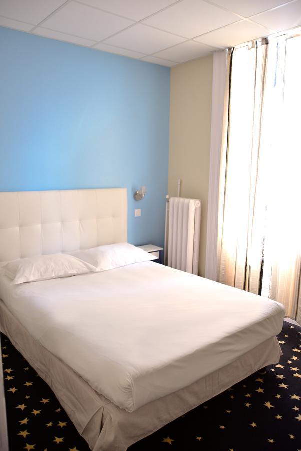 Hotel Le Comty Feurs 외부 사진