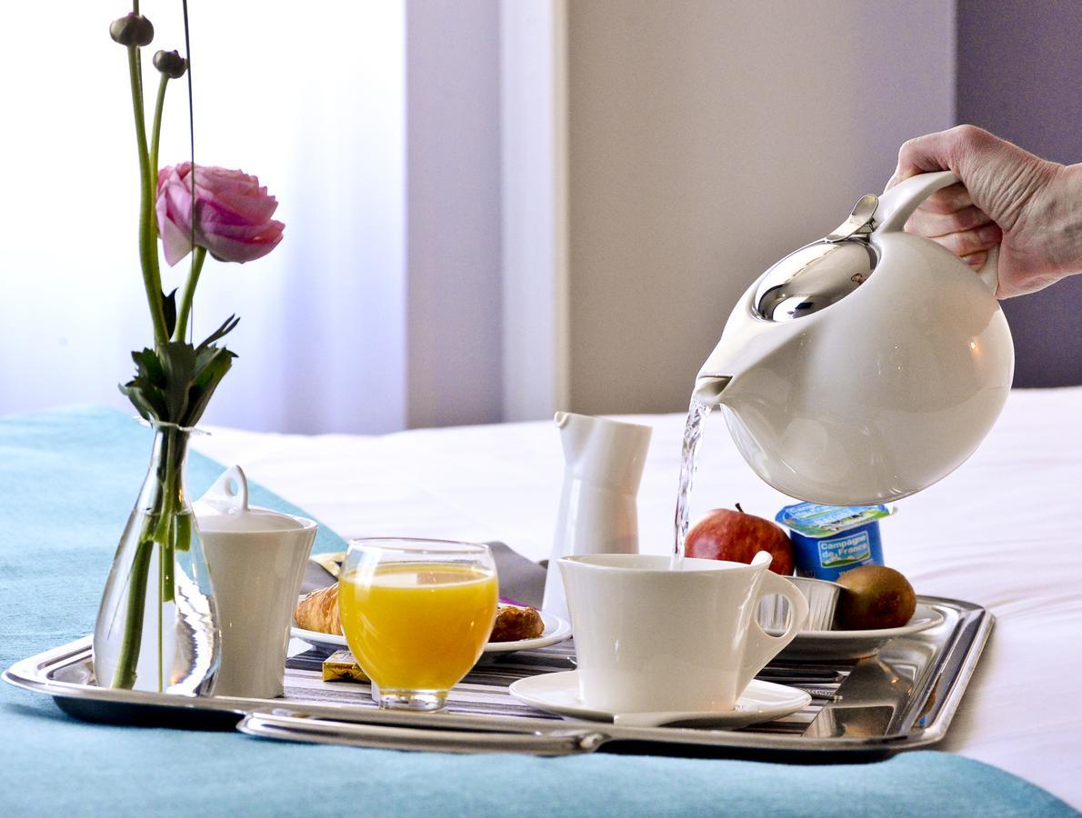 Hotel Le Comty Feurs 외부 사진