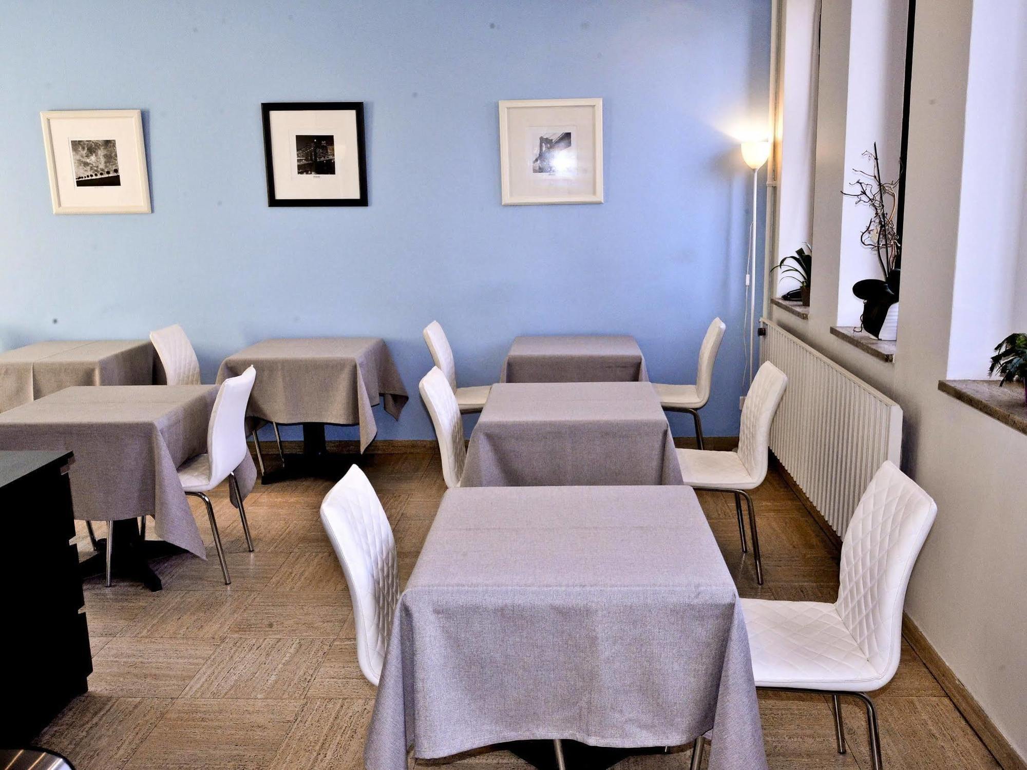 Hotel Le Comty Feurs 외부 사진